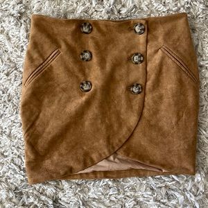 Olivaceous Faux side skirt with pockets and buttons